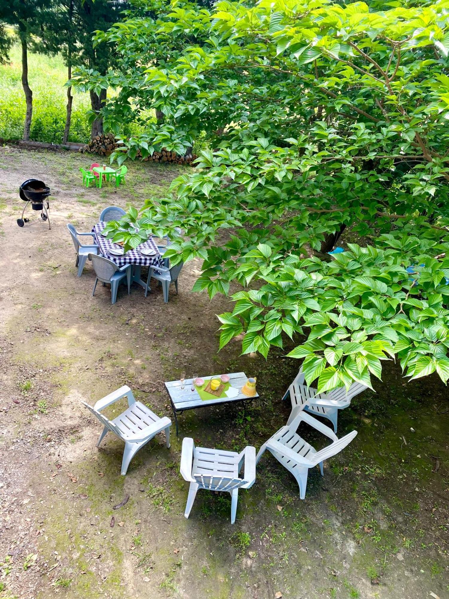 Le Gite Des Poiriers Uzès Extérieur photo